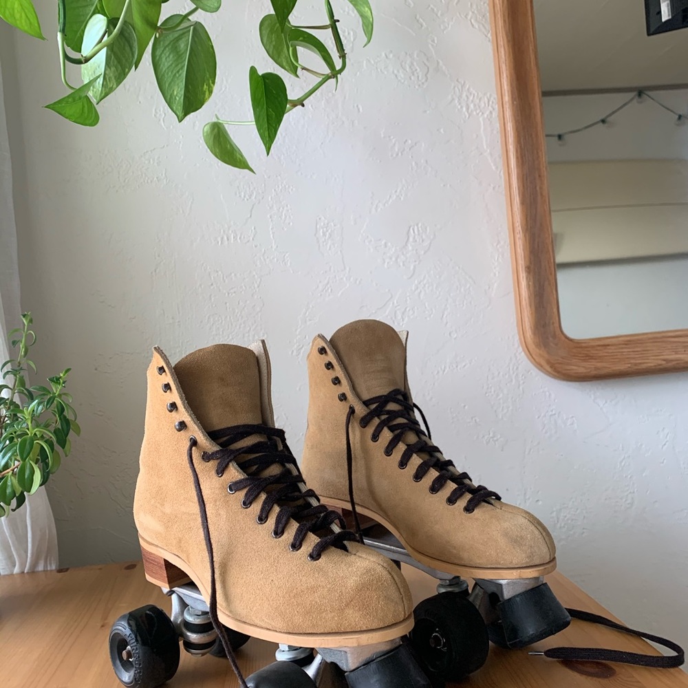 Vintage Riedell Roller Skates